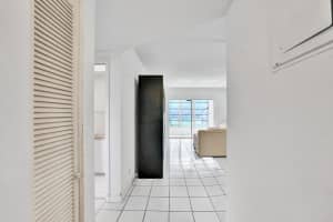 300 NE 20th St, Boca Raton, FL 33431, Sold 06/04/21