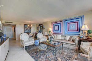 2295 S Ocean Blvd, Palm Beach, FL 33480, Sold 09/28/21