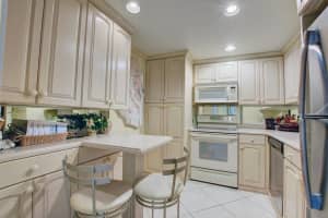 2295 S Ocean Blvd, Palm Beach, FL 33480, Sold 09/28/21