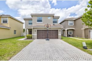 3995 Crescent Creek Pl, Coconut Creek, FL 33073, Sold 06/03/21