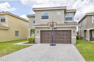 3995 Crescent Creek Pl, Coconut Creek, FL 33073, Sold 06/03/21