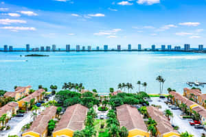 1140 Lake Shore Dr, Lake Park, FL 33403, Sold 05/27/21