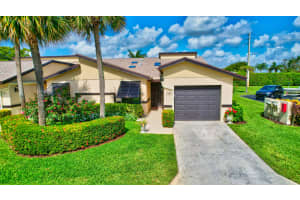 3 Ridge Pointe Dr, Boynton Beach, FL 33435, Sold 05/28/21