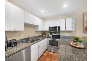 711 Forest Club Dr, Wellington, FL 33414, Sold 06/16/21