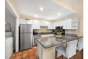 711 Forest Club Dr, Wellington, FL 33414, Sold 06/16/21