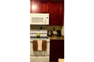 414, 3121 NW 47th Terrace, Lauderdale Lakes, FL 33319, Sold 06/17/21