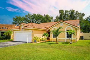 1190 New Parkview Pl, Haverhill, FL 33417, Sold 07/20/21