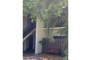 2050 Oleander Blvd, Fort Pierce, FL 34950, Sold 05/28/21