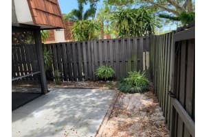 2228 White Pine Cir, Greenacres, FL 33415, Sold 06/16/21