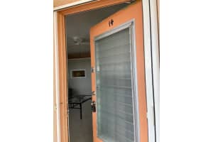 900 SW 11th Ave #14c, Hallandale Beach, FL 33009, Sold 08/06/21
