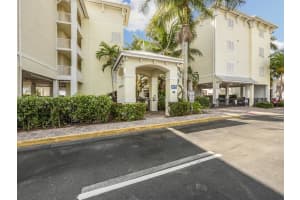 975 NW Flagler Ave, Stuart, FL 34994, Sold 06/24/21