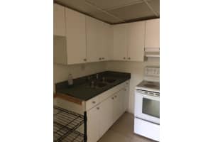 151 SE 6th Ave, Pompano Beach, FL 33060, Sold 09/09/21