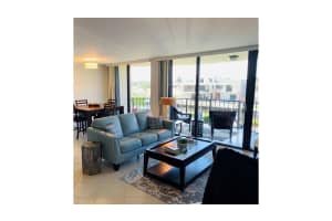 899 Jeffery St, Boca Raton, FL 33487, Sold 08/10/21