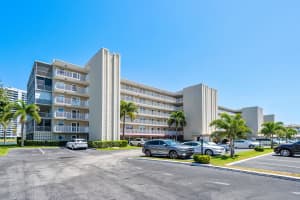 44 Yacht Club Dr, North Palm Beach, FL 33408, Sold 06/04/21