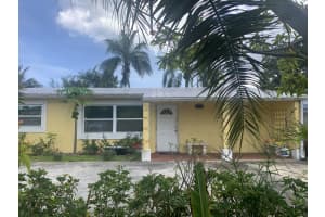 2374 SE Washington St, Stuart, FL 34997, Sold 07/30/21