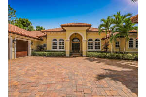 824 SW Squire Johns Ln, Palm City, FL 34990, Sold 06/24/21