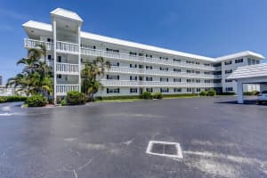 907 Marina Dr, North Palm Beach, FL 33408, Sold 06/15/21
