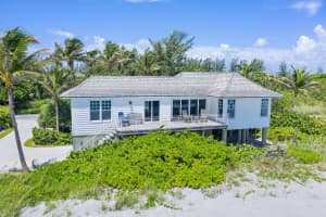 151 N Beach Rd, Hobe Sound, FL 33455, Sold 04/18/22