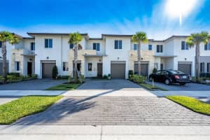 1231 Pioneer Way, Royal Palm Beach, FL 33411, Sold 08/23/21