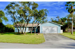 13094 SE Hobe Hills Dr, Hobe Sound, FL 33455, Sold 06/04/21