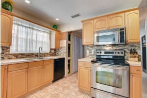 965 Orchid Dr, Royal Palm Beach, FL 33411, Sold 06/11/21