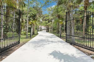 1154 Stallion Dr, Loxahatchee, FL 33470, Sold 08/20/21