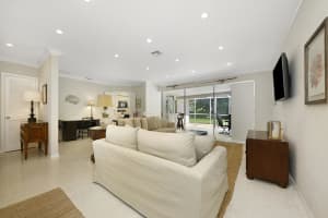917 SW 36th Ct, Boynton Beach, FL 33435, Sold 06/03/21