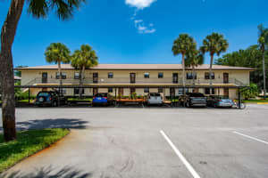 2950 SE Ocean Blvd Apt 129-8, Stuart, FL 34996, Sold 06/03/21