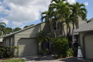 931 NE Sandalwood Pl, Jensen Beach, FL 34957, Sold 11/02/21