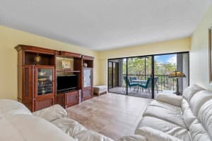 6662 Boca Del Mar Dr, Boca Raton, FL 33433, Sold 06/09/21