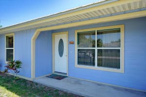 1061 2nd St, Vero Beach, FL 32962, Sold 07/21/21