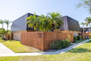5746 SE Windsong Ln, Stuart, FL 34997, Sold 06/10/21