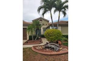 3728 Cypress Lake Dr, Lake Worth, FL 33467, Sold 06/07/21