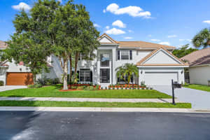 160 Oakwood Ln, Palm Beach Gardens, FL 33410, Sold 07/23/21