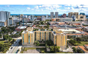 403 S Sapodilla Ave, West Palm Beach, FL 33401, Sold 06/16/21