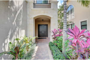 8158 Lawson Bridge Ln, Delray Beach, FL 33446, Sold 08/16/21