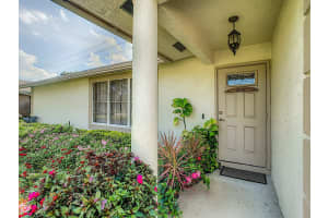 205 Canterbury Dr W, Riviera Beach, FL 33407, Sold 06/21/21