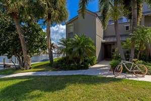 MLS# R10715901, Vero Beach, Florida 32963