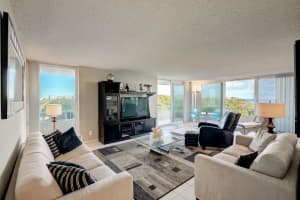5540 N Ocean Dr, Riviera Beach, FL 33404, Sold 03/09/22