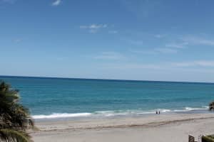 200 S Beach Rd, Tequesta, FL 33469, Sold 08/06/21