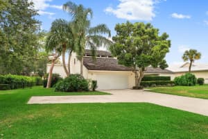 5165 Woodland Lakes Dr, Palm Beach Gardens, FL 33418, Sold 06/30/21