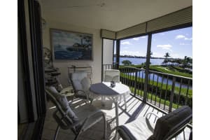 7020 Half Moon Cir, Hypoluxo, FL 33462, Sold 08/06/21