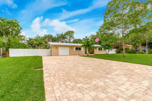 1050 SW Rio Vista Way, Palm City, FL 34990, Sold 06/18/21