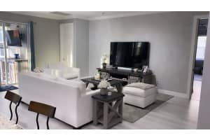 7566 Sandspur Ln, Lake Worth, FL 33467, Sold 07/14/21