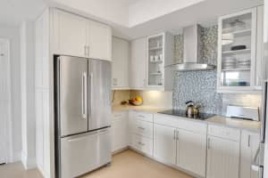 943 Bay Colony Dr S, Juno Beach, FL 33408, Sold 10/21/21