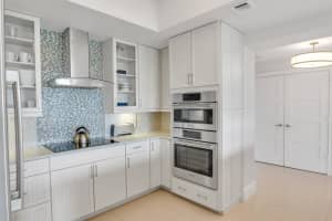 943 Bay Colony Dr S, Juno Beach, FL 33408, Sold 10/21/21