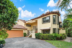 5 Via Lago, Boynton Beach, FL 33435, Sold 06/17/21