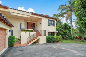 5 Via Lago, Boynton Beach, FL 33435, Sold 06/17/21
