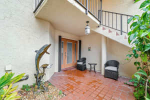 5 Via Lago, Boynton Beach, FL 33435, Sold 06/17/21