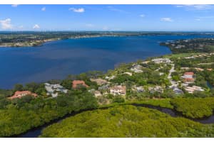 511 NW Winters Creek Rd, Palm City, FL 34990, Sold 09/10/21